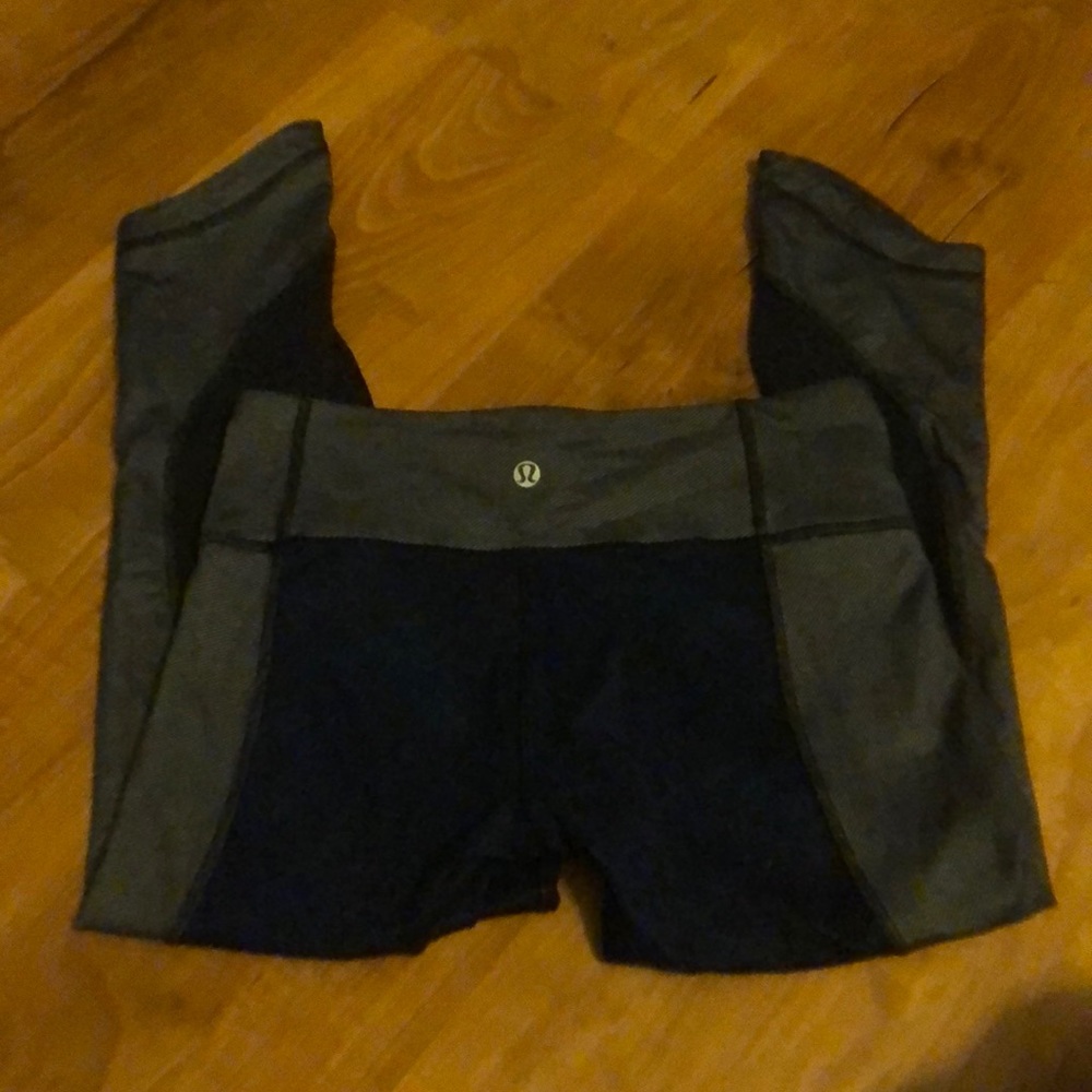 Lululemon size 4 leggings